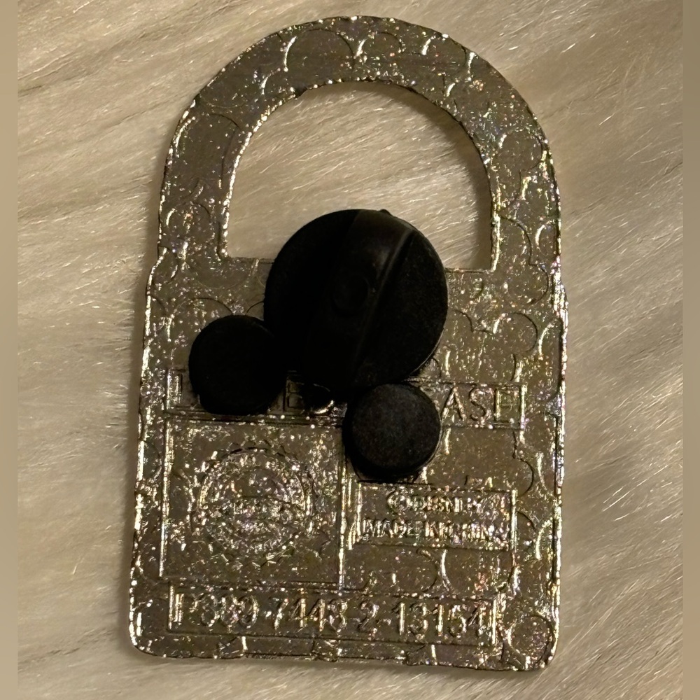 Disney Trading Pin - Picture 2 of 2